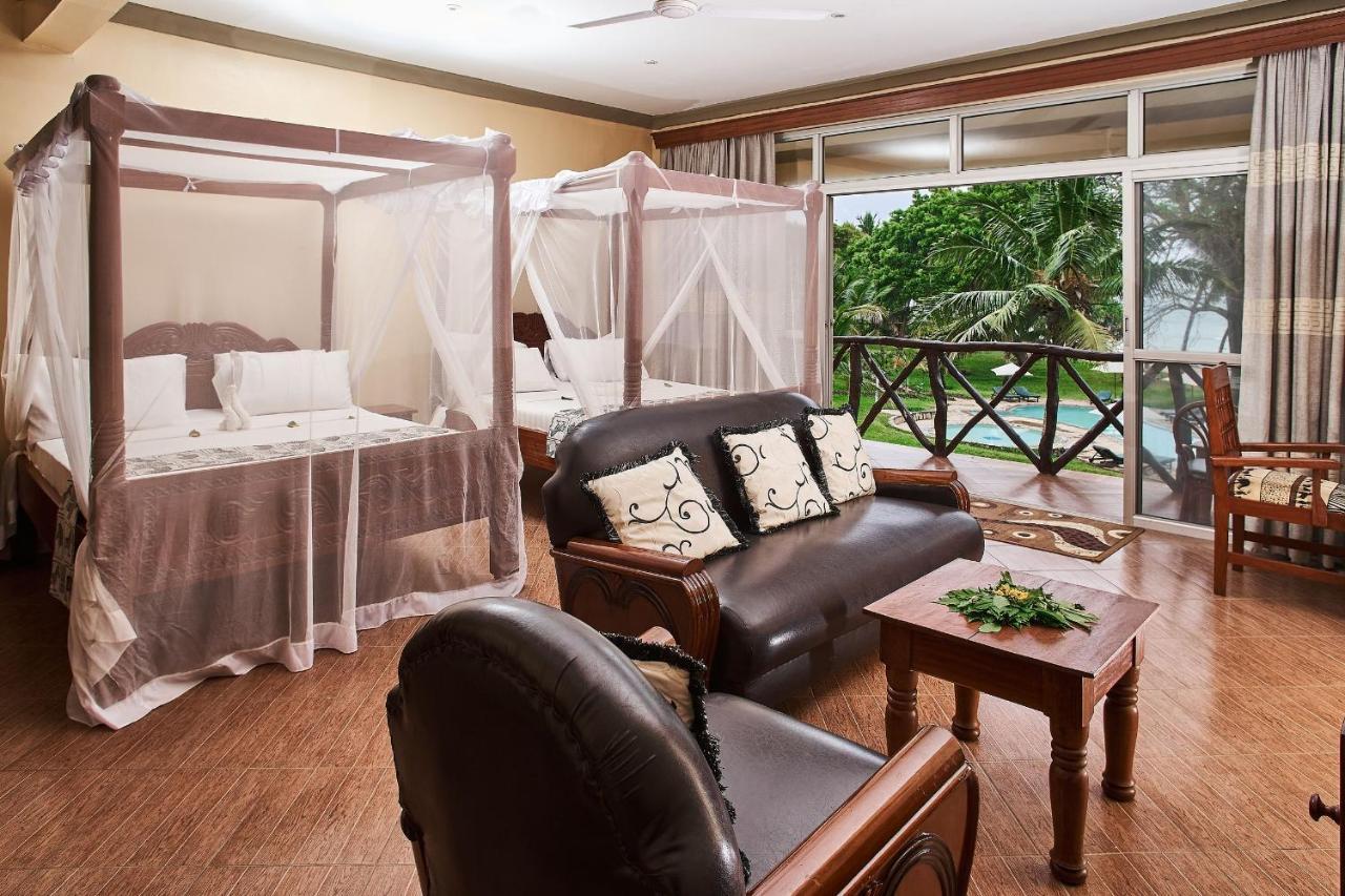 Coral Beach Resort Diani Beach Esterno foto